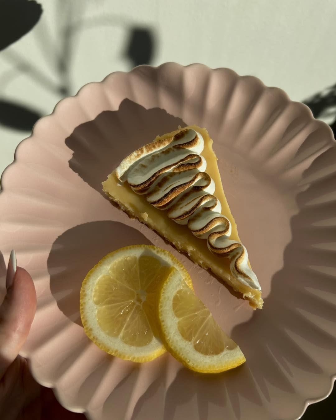 VIBE Café — hembakat fika i Katrineholm